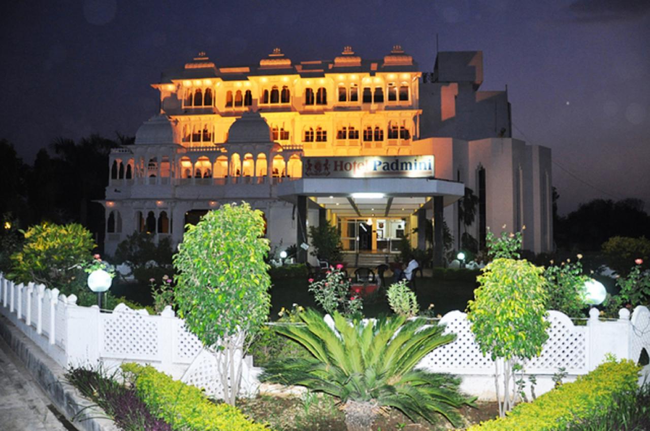 Hotel Padmini Chittorgarh Екстериор снимка