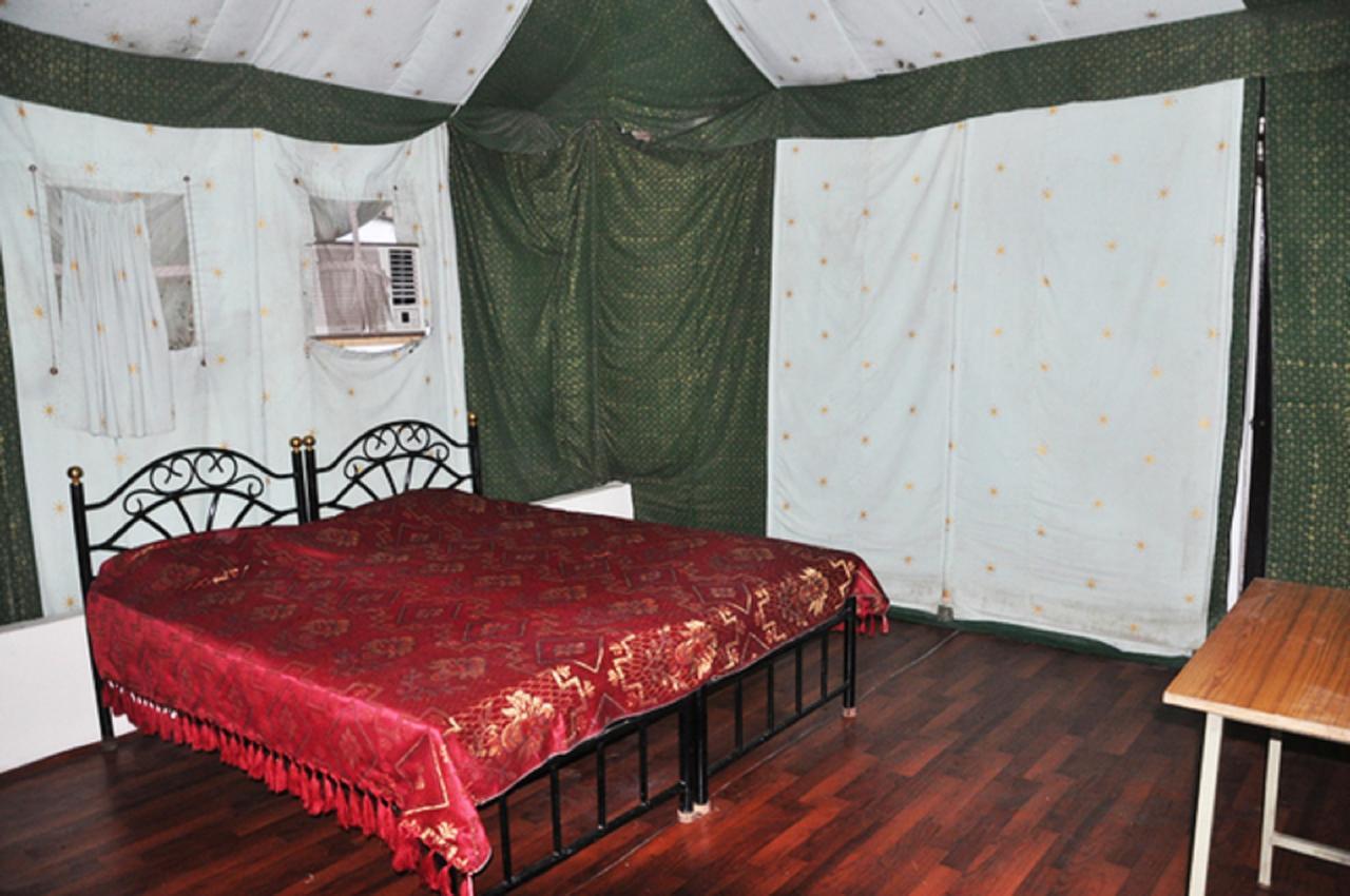 Hotel Padmini Chittorgarh Екстериор снимка