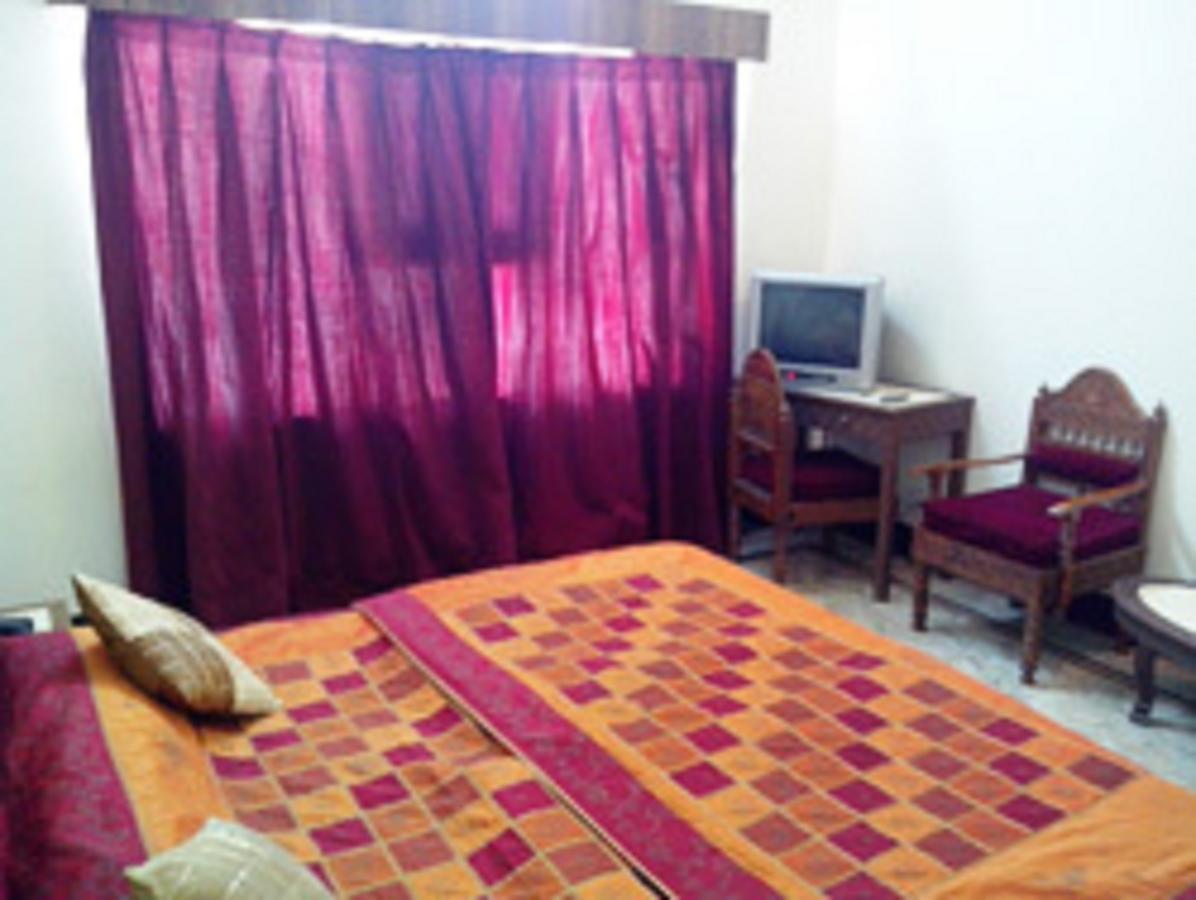 Hotel Padmini Chittorgarh Екстериор снимка